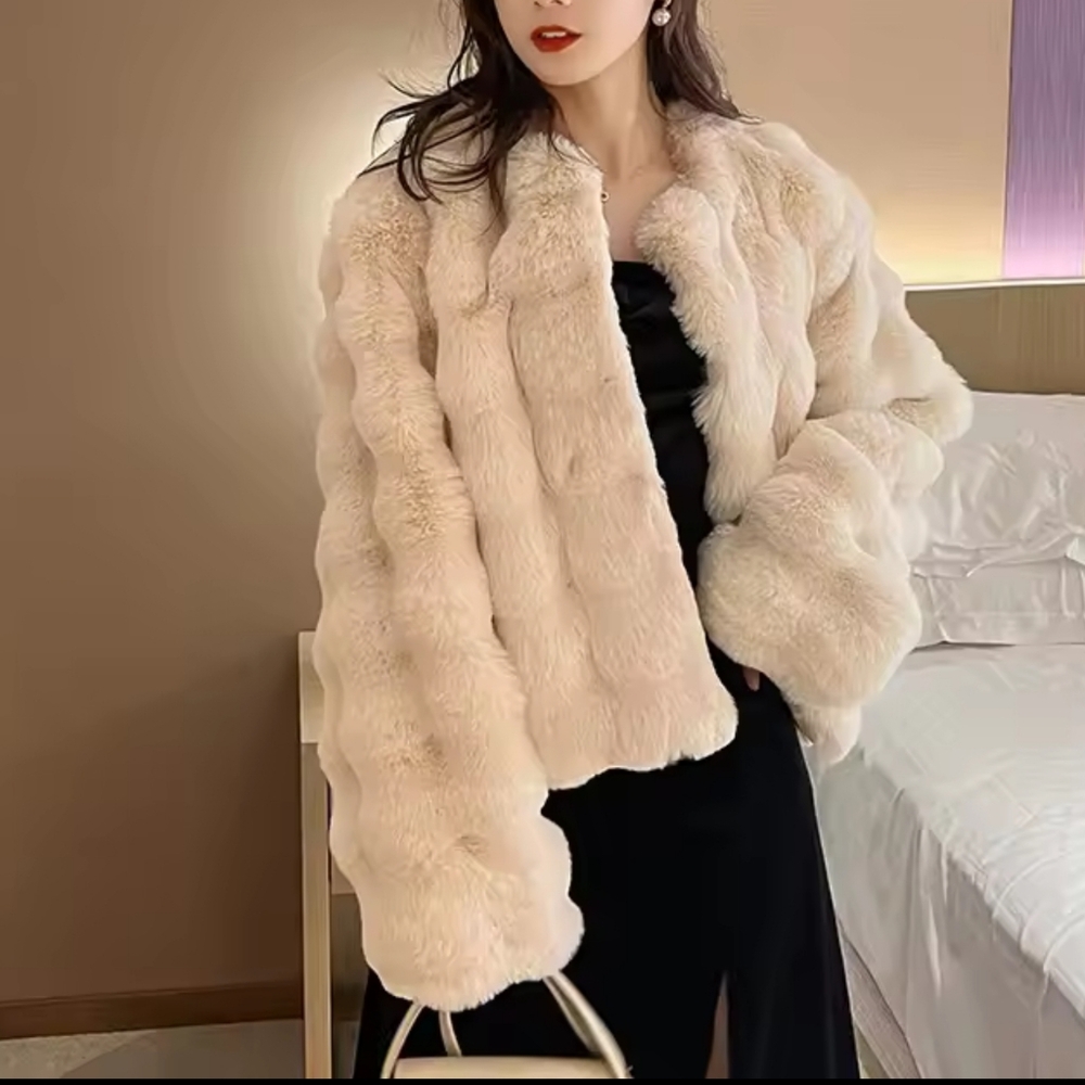 White Fur Coat for Women 2024 Autumn and Winter New Style - Picture 14 of 14